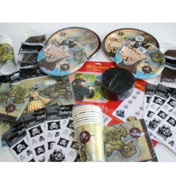 Party LOT Boy Birthday Paper Plates Pirates - Picture 1 of 8